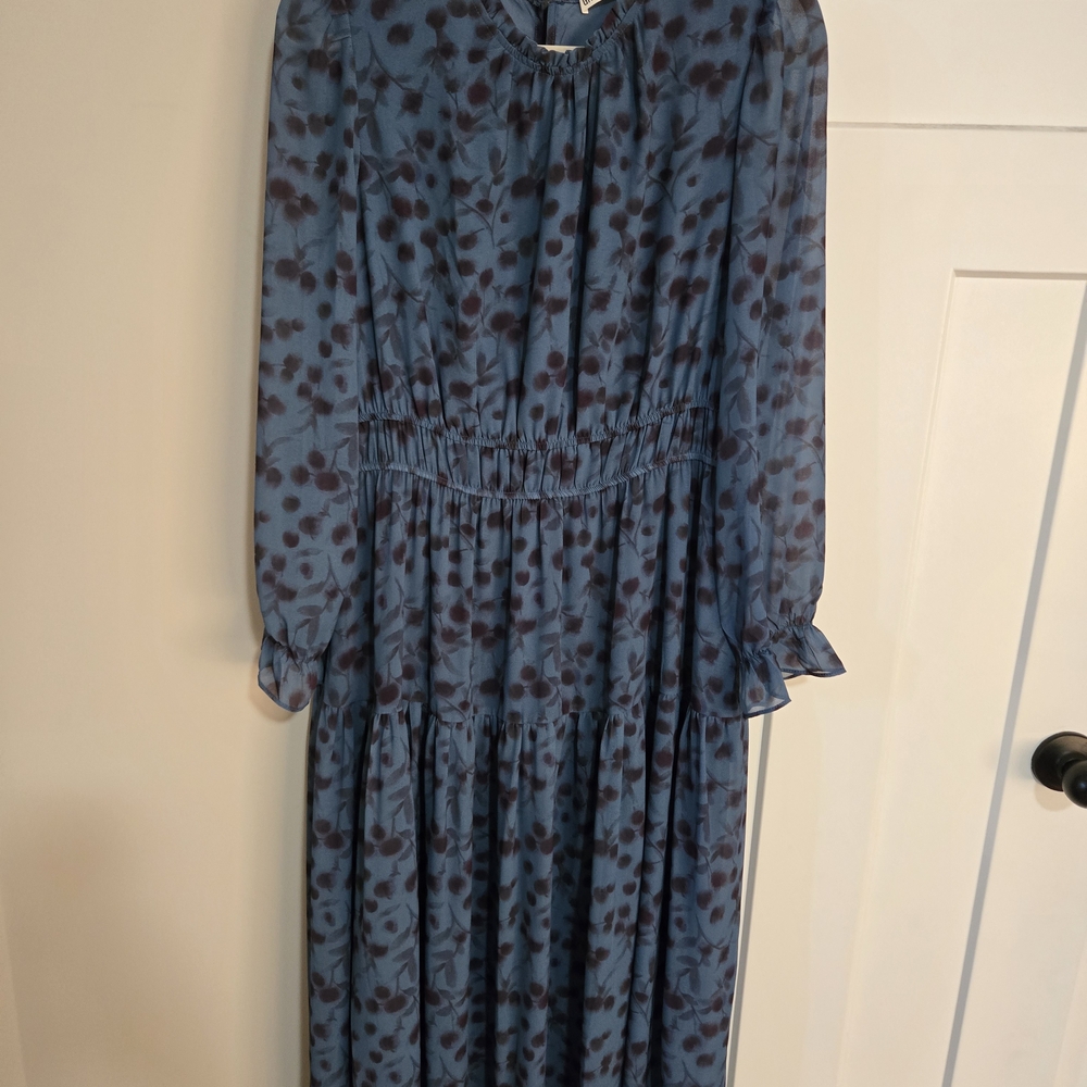 Elegant Blue Floral Dress